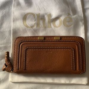 NWOT Chloe Marcie Long Tan Wallet. 100% AUTHENTIC with Duster Bag